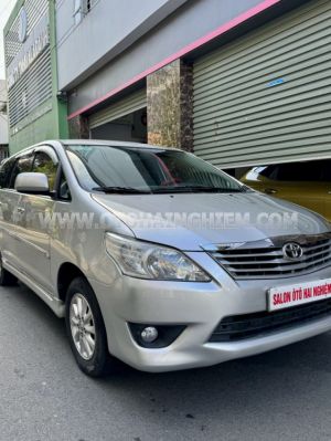 Xe Toyota Innova 2.0E 2014