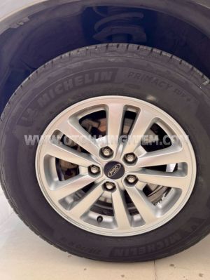 Xe Ford Escape XLS 2.3L 4x2 AT 2012