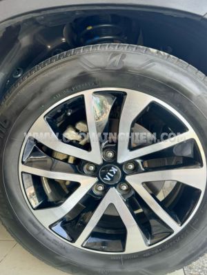 Xe Kia Sorento 2.4 GAT Deluxe 2019