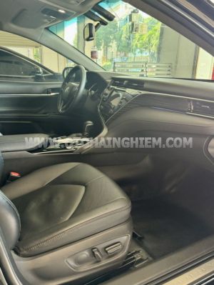 Xe Toyota Camry 2.0G 2019